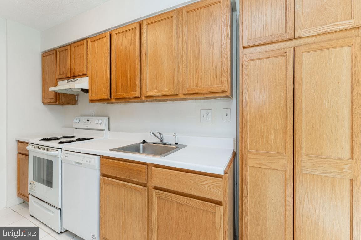 12174 Sanibel Court photo 10