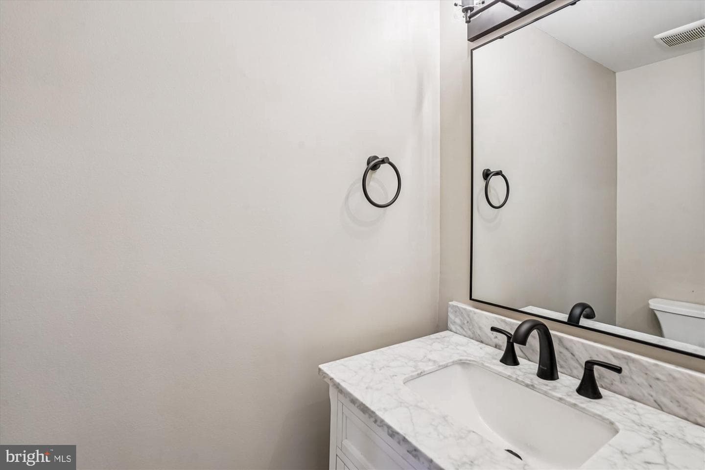 7422 Chummley Court photo 30