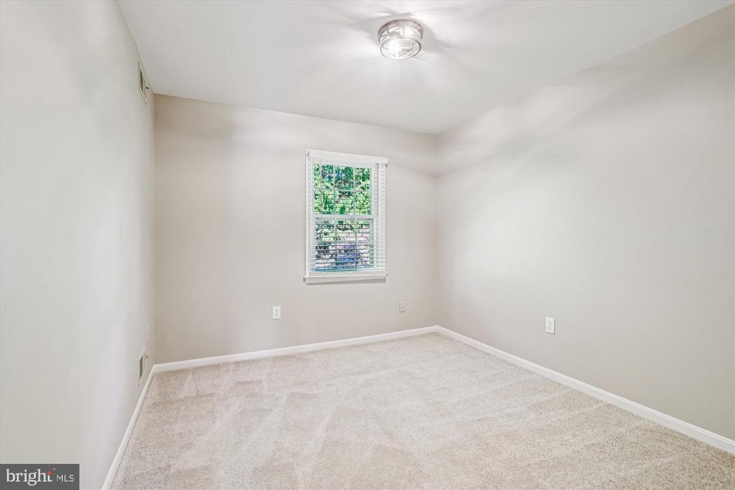 7422 Chummley Court photo 35