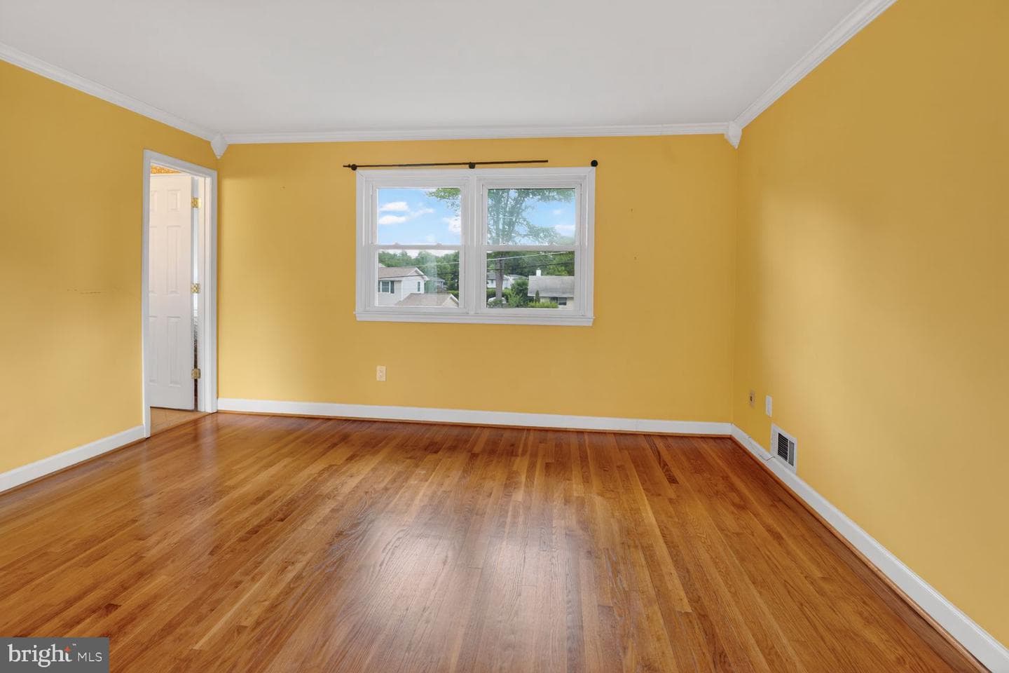 8337 Carnegie Drive photo 11