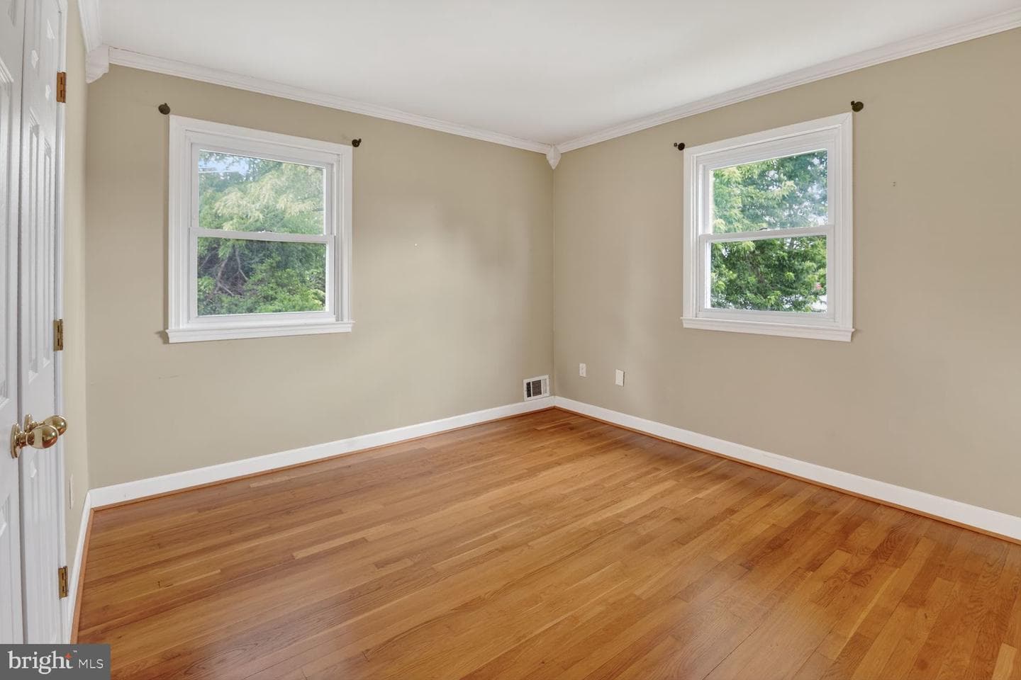 8337 Carnegie Drive photo 14