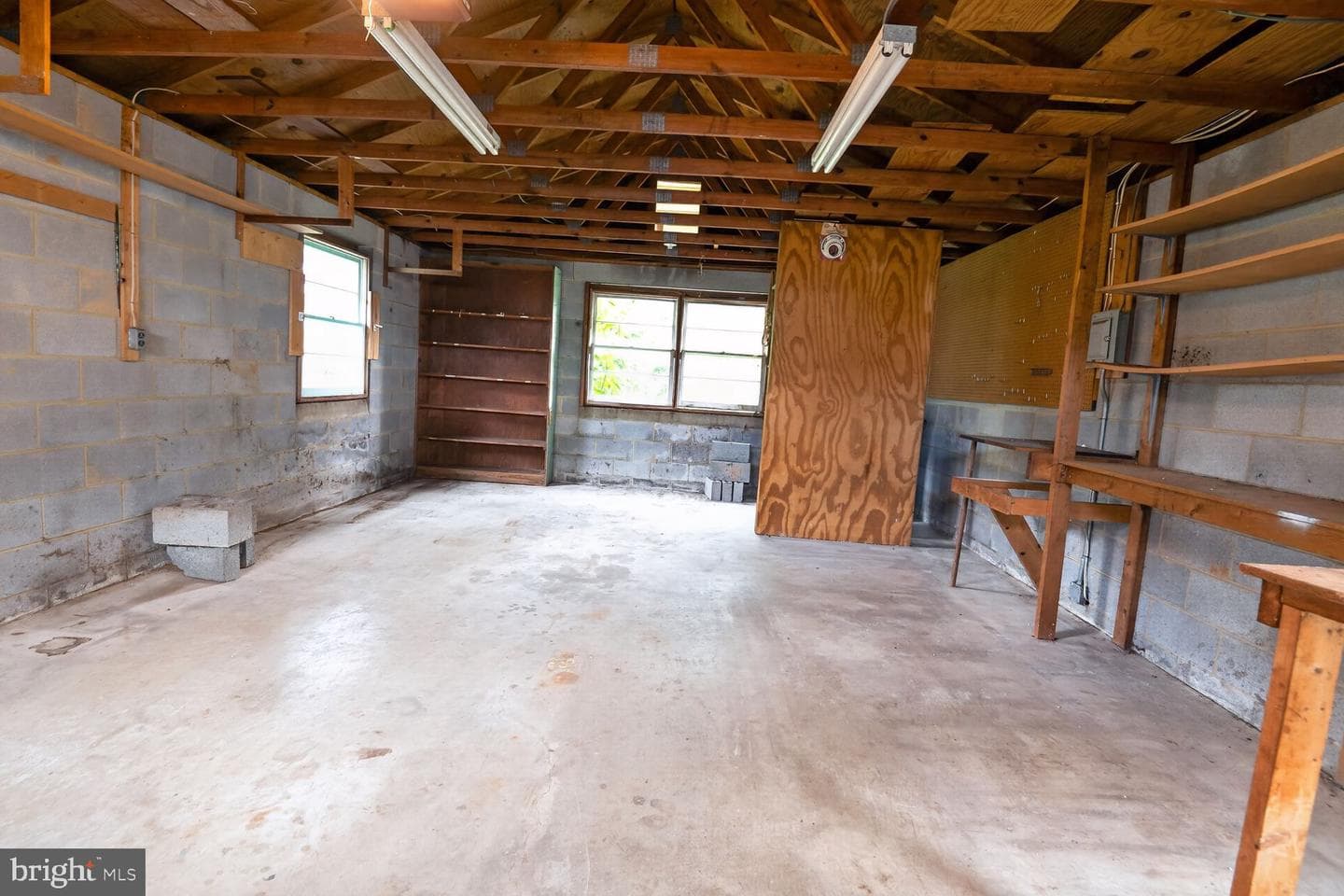 8337 Carnegie Drive photo 22