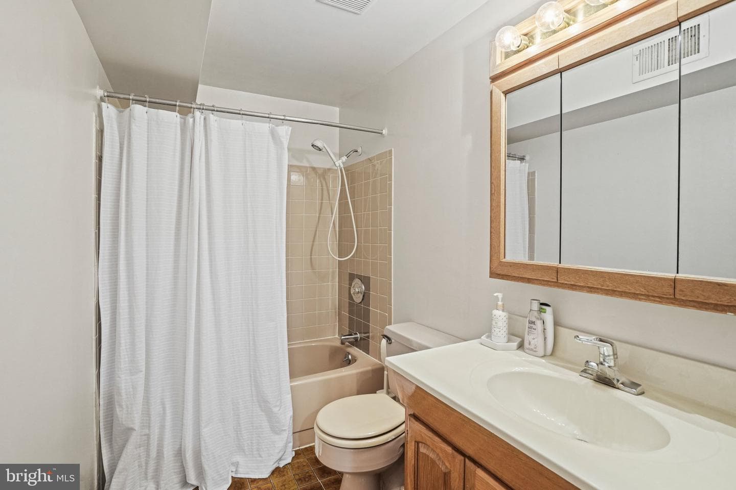 6117 Larstan Drive photo 35
