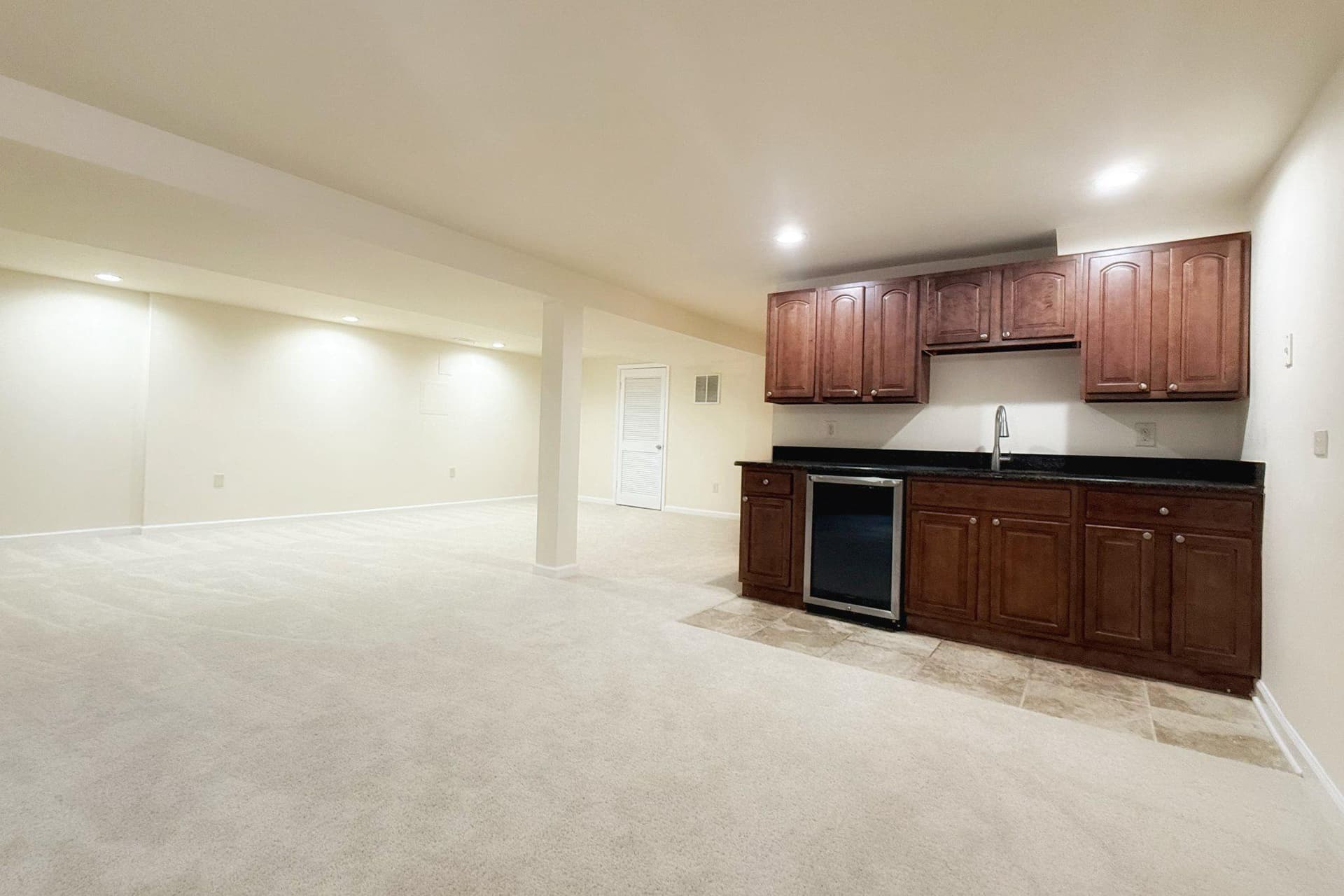 100 James Drive SW photo 16
