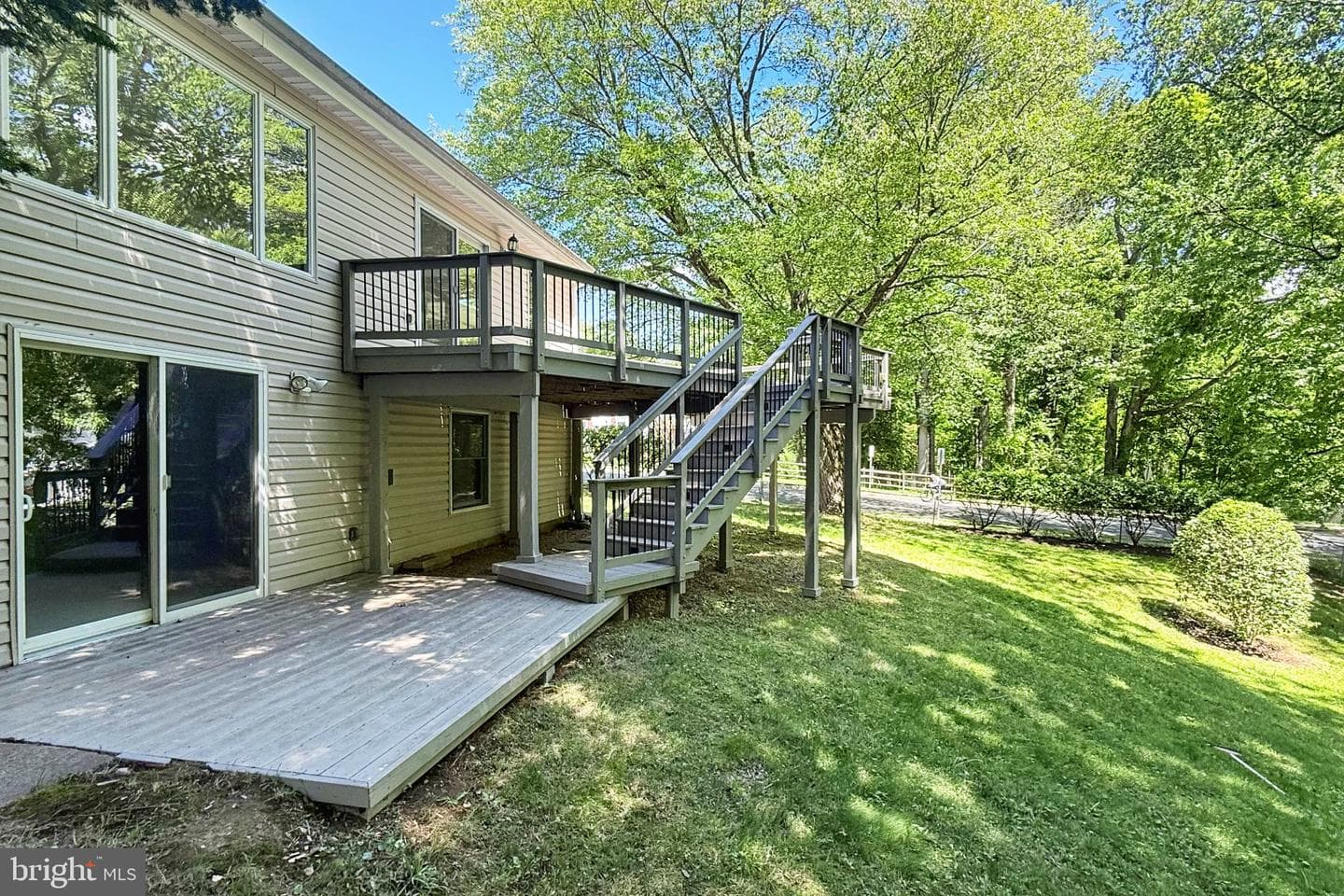 100 James Drive SW photo 25
