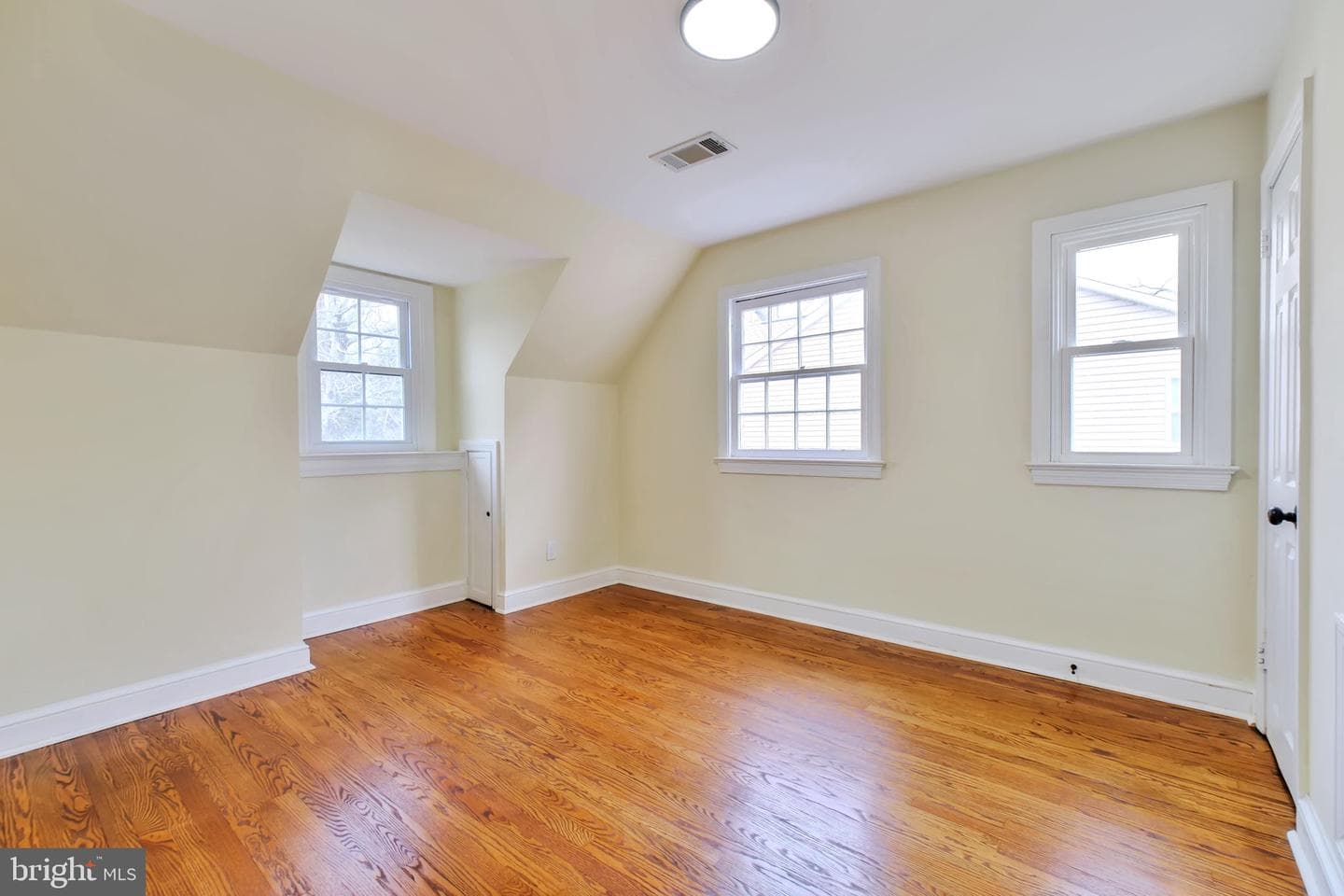 3509 Annandale Road photo 18