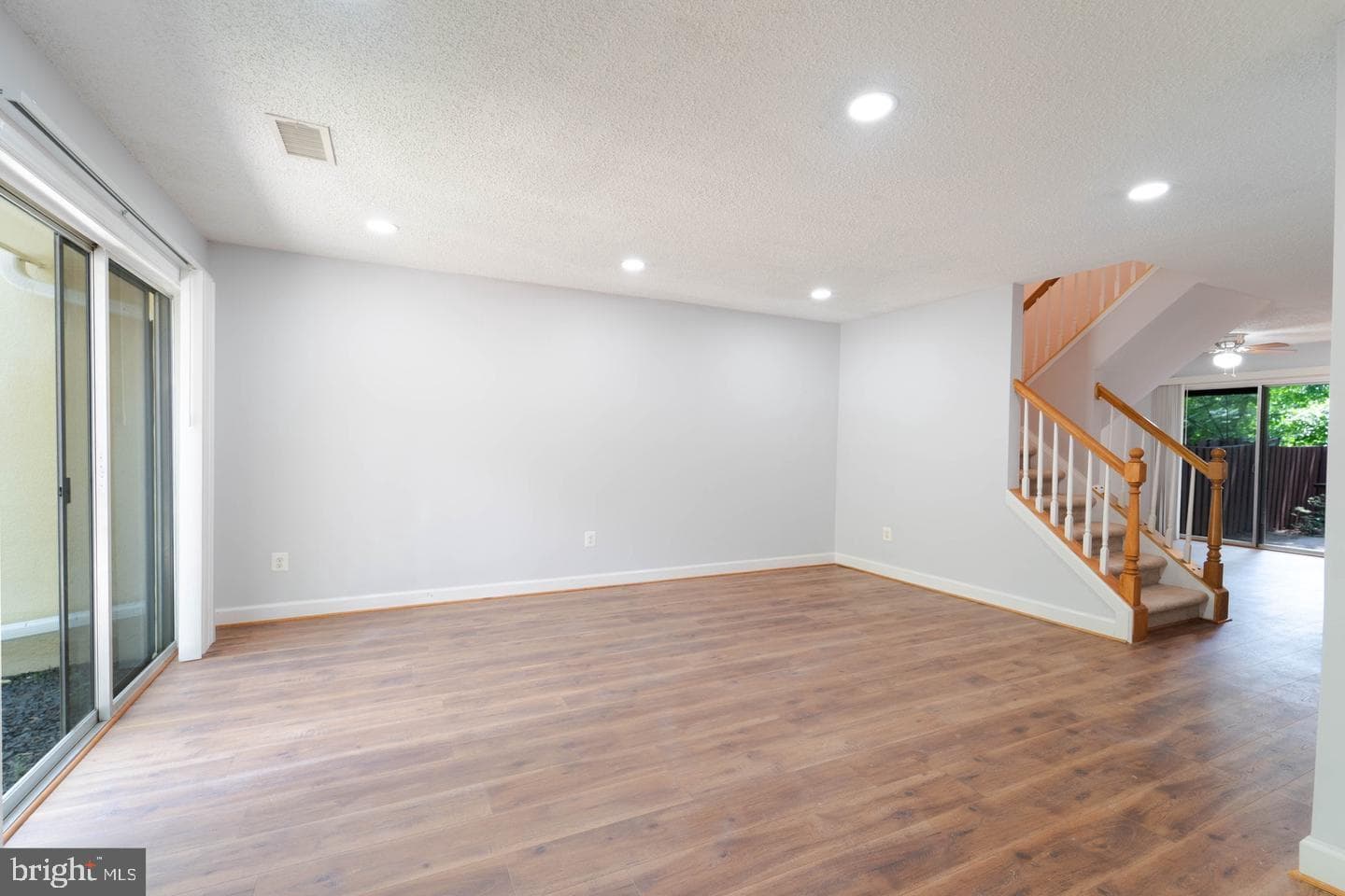 2221 Southgate Square photo 6