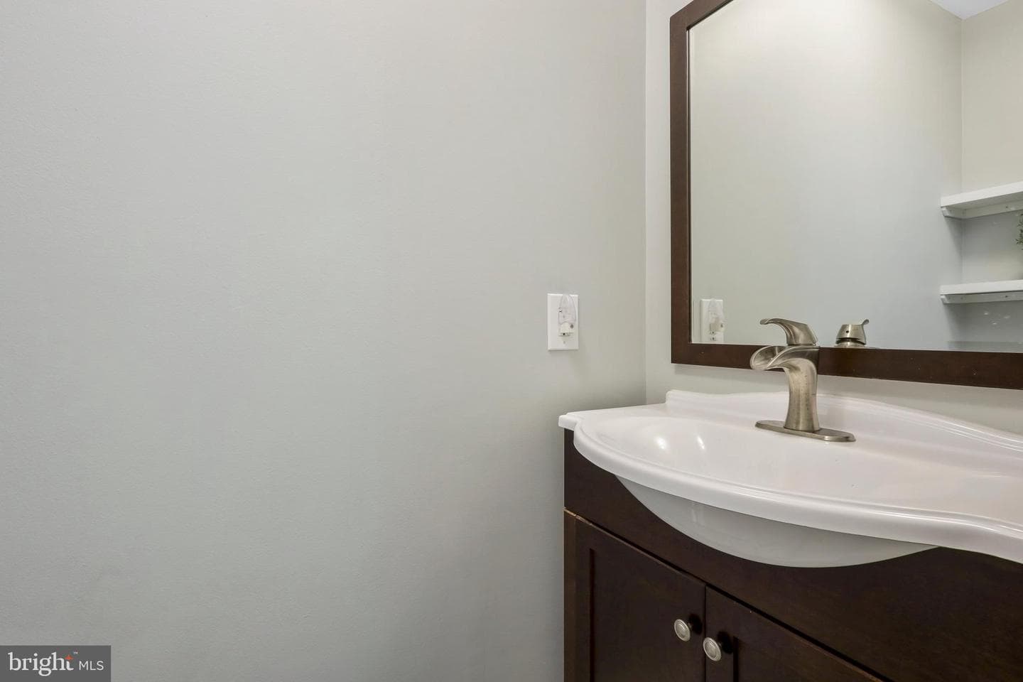3542 S George Mason Drive #25 photo 9