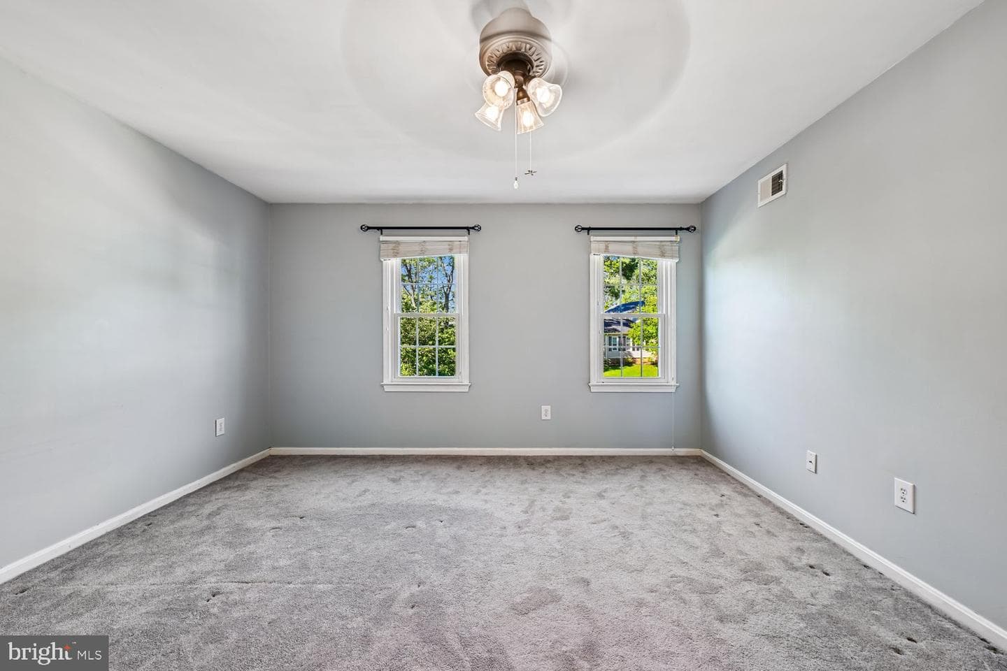 8002 Log Cabin Court photo 23