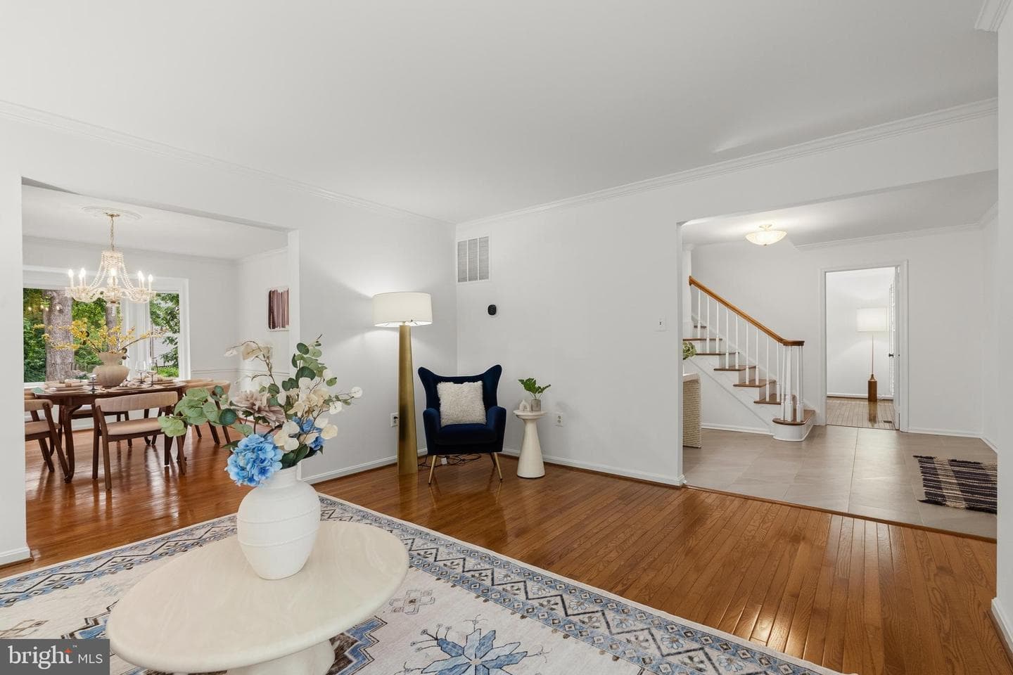 7905 Belleflower Drive photo 8