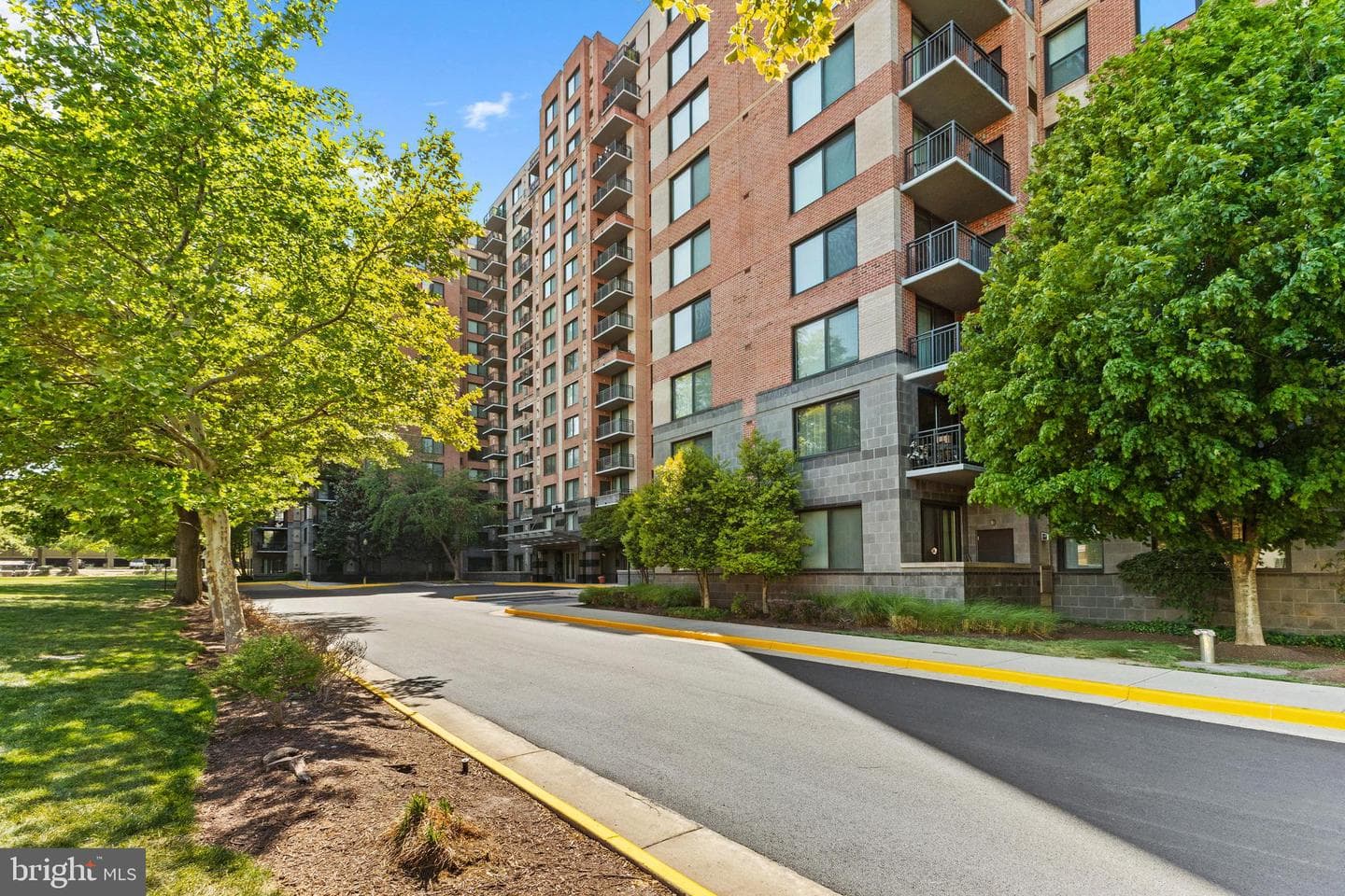 2451 Midtown Avenue #616 photo 2