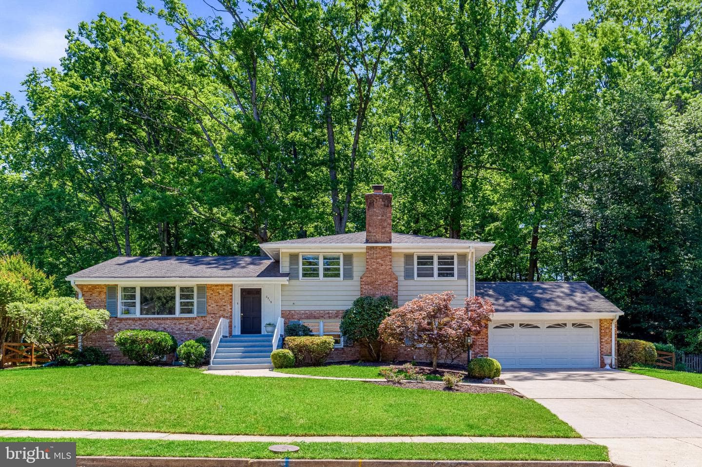 2519 E Meredith Drive