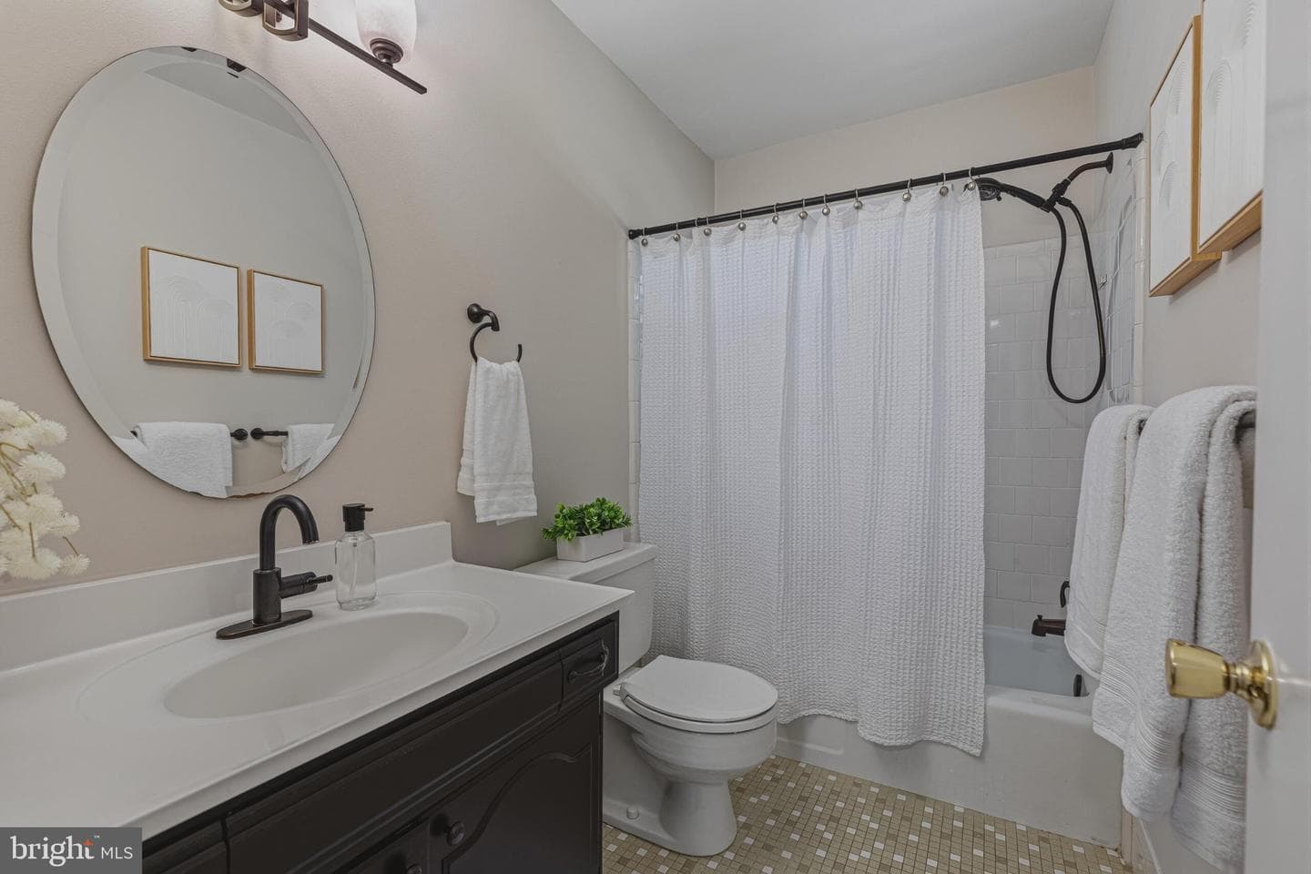 2519 E Meredith Drive photo 21