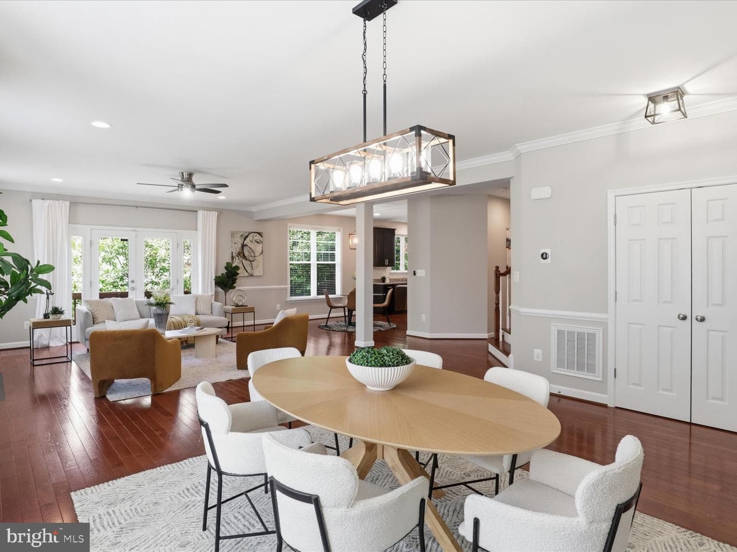 6472 Second Street photo 9