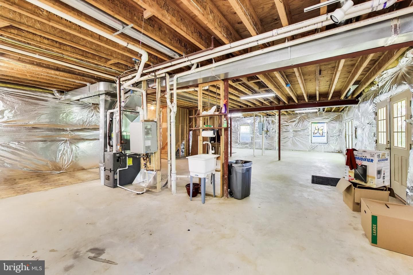6454 Woodridge Road photo 31