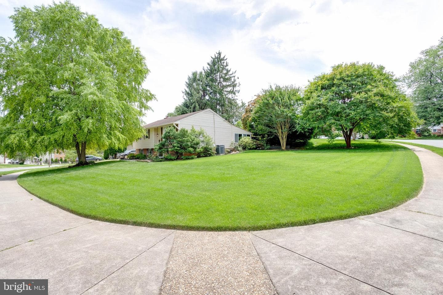 5300 Queensberry Avenue photo 45