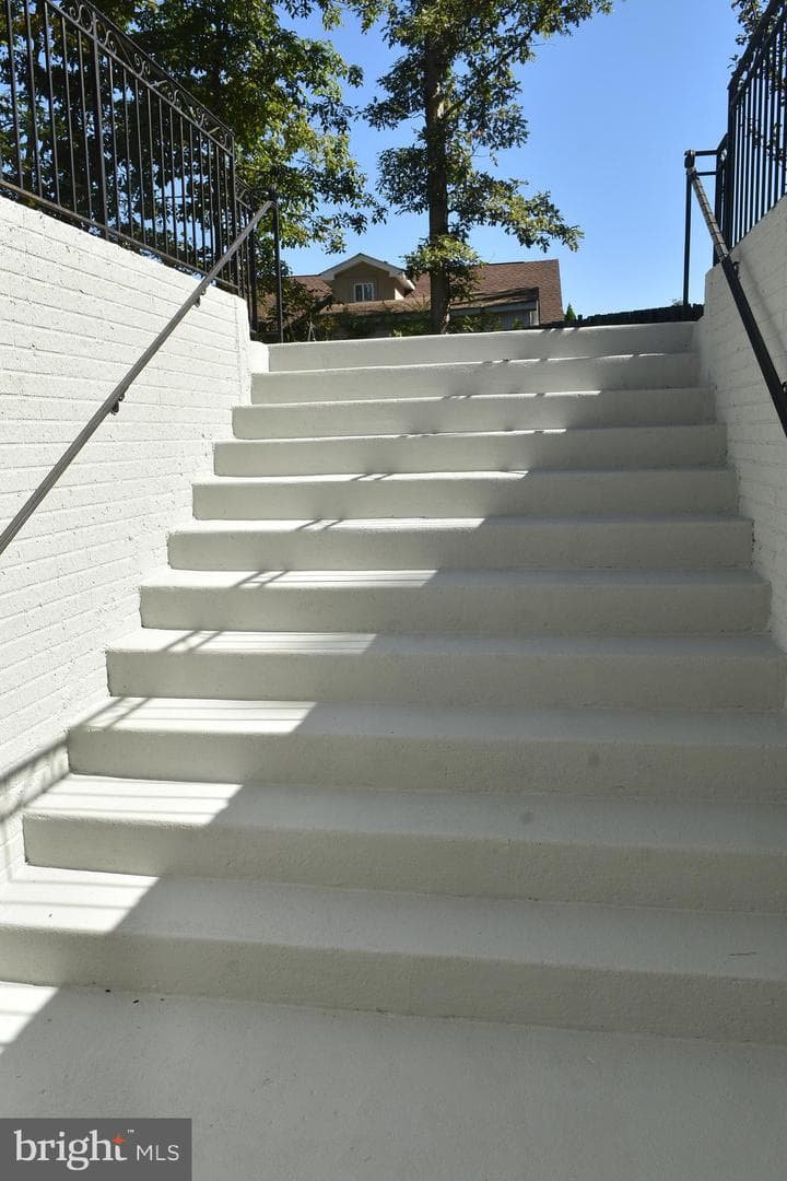 12511 Rochester Drive photo 96