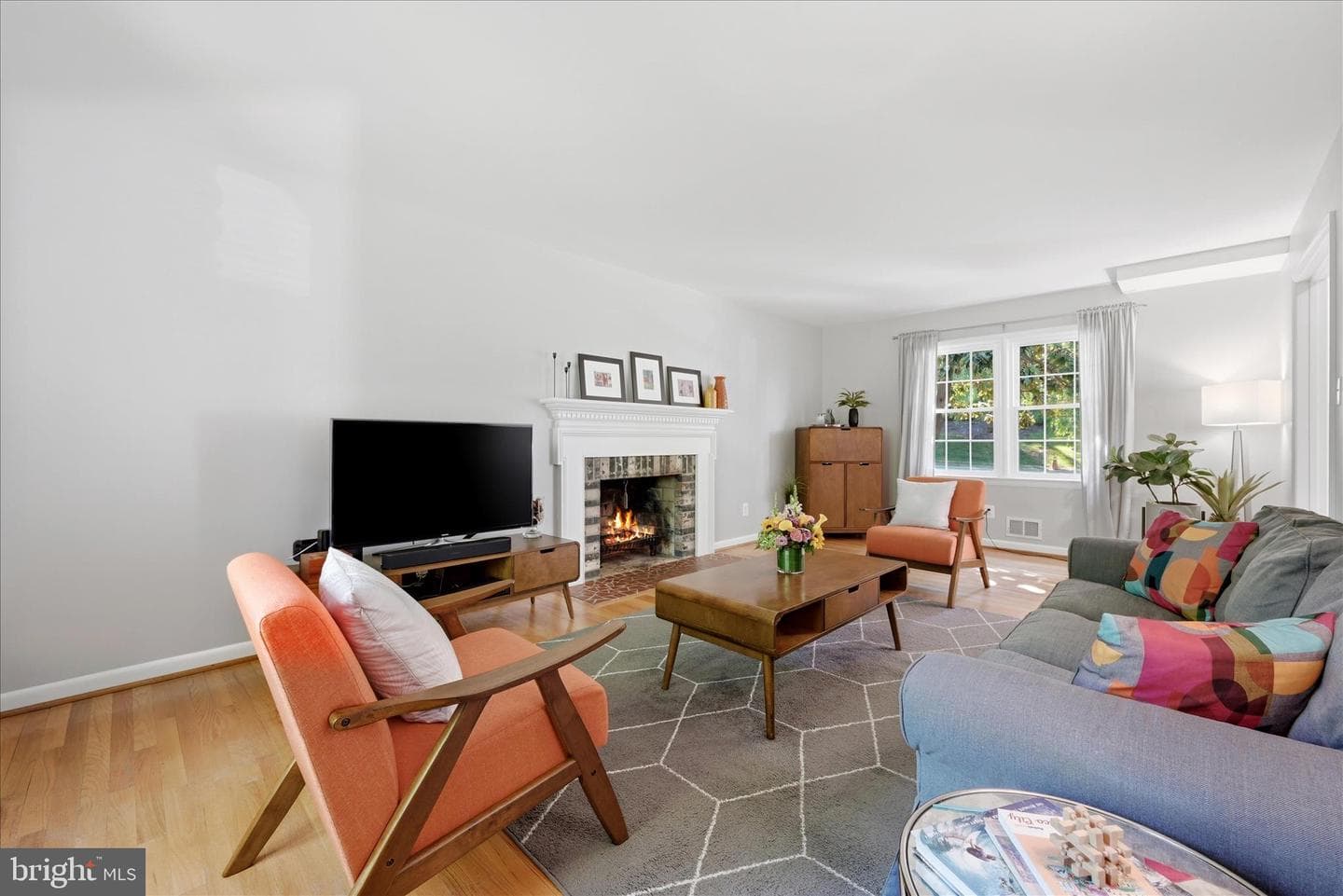 312 Broadleaf photo 15