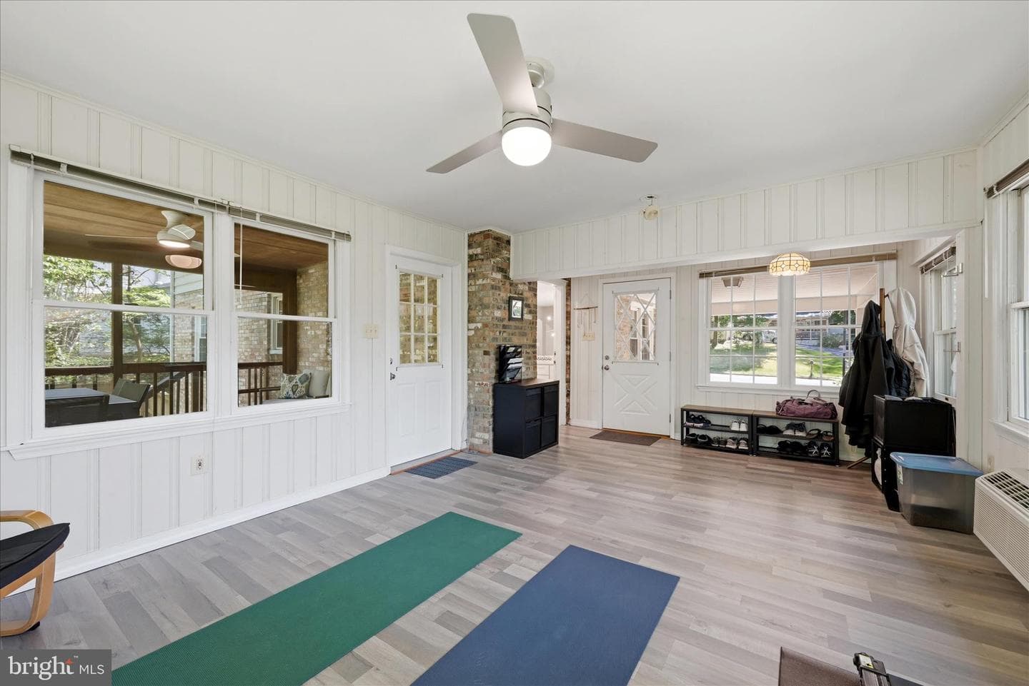312 Broadleaf photo 17