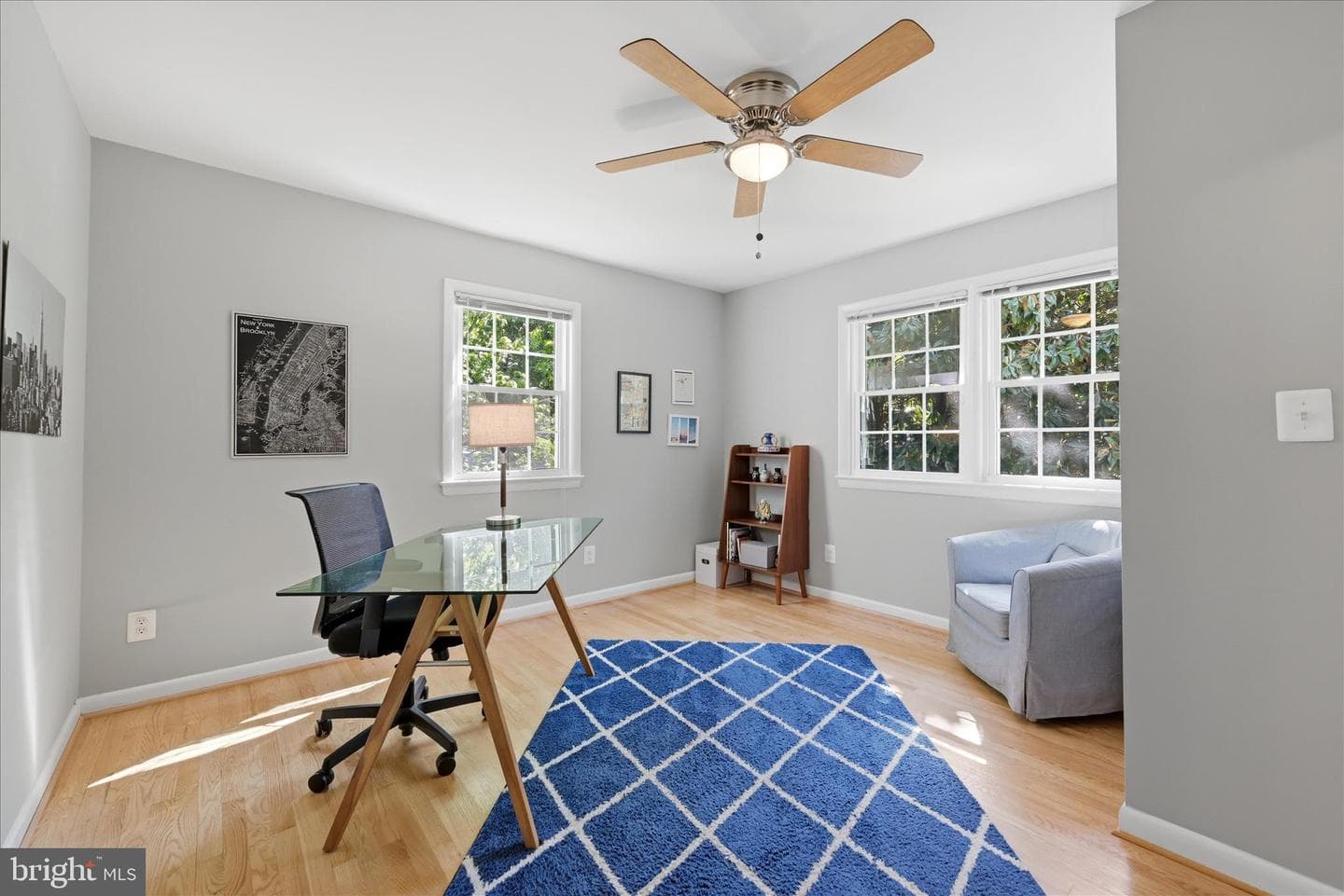 312 Broadleaf photo 22