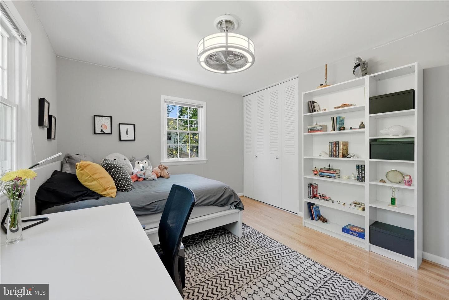 312 Broadleaf photo 26