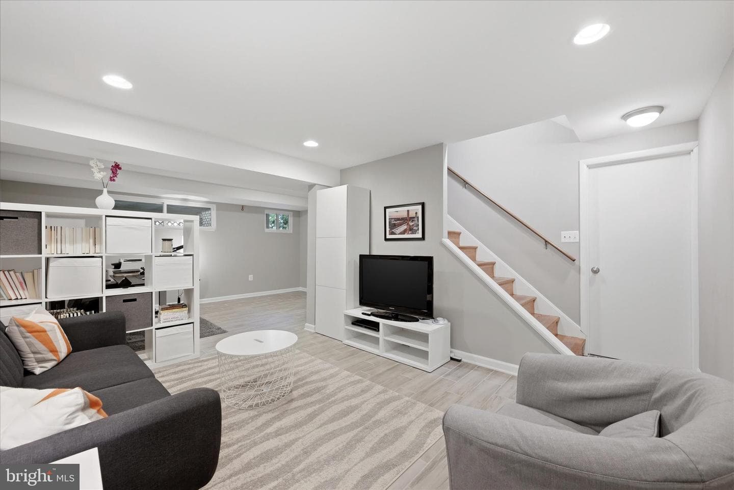 312 Broadleaf photo 31