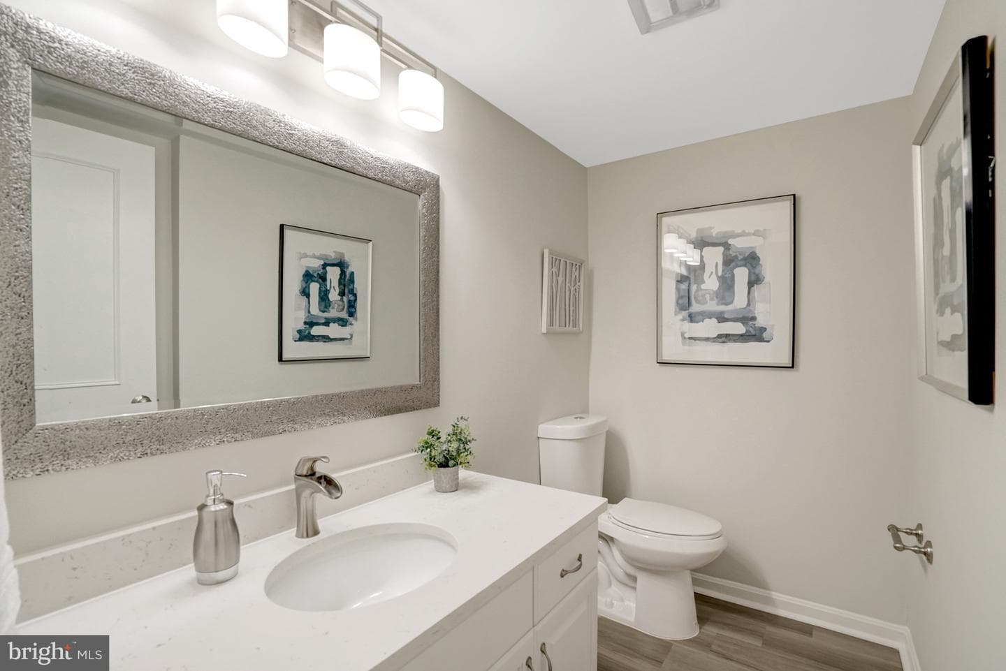 3820 Winterset Drive photo 24