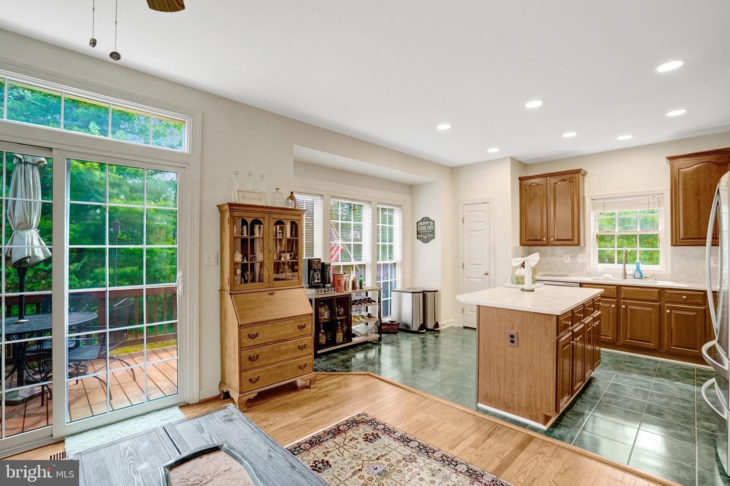6449 Katherine Ann Lane photo 9