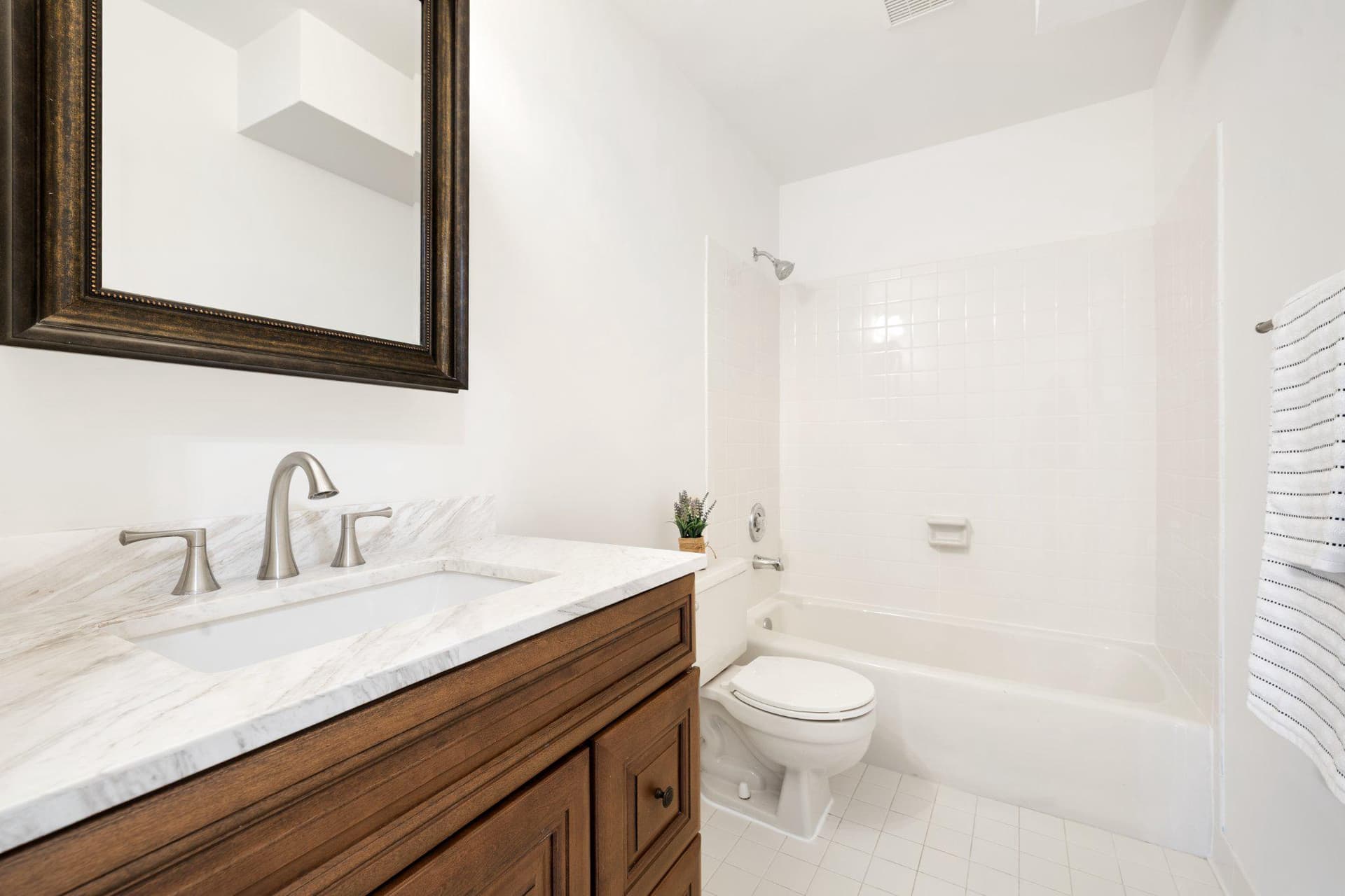 14516 Oak Cluster Drive photo 25