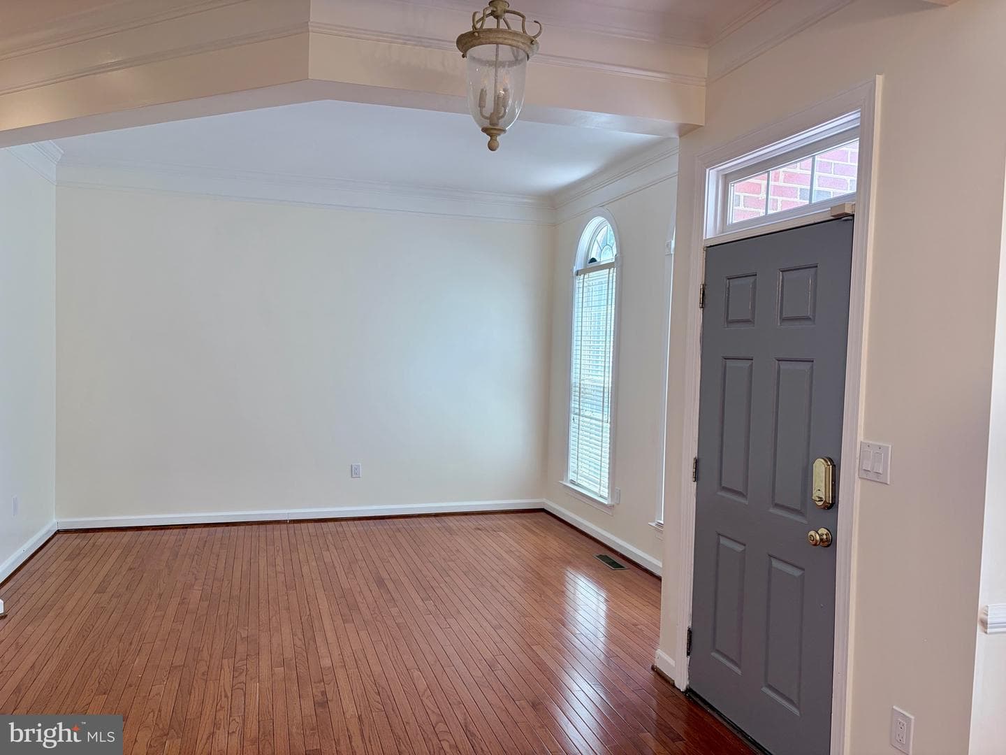 2178 Harithy Drive photo 3