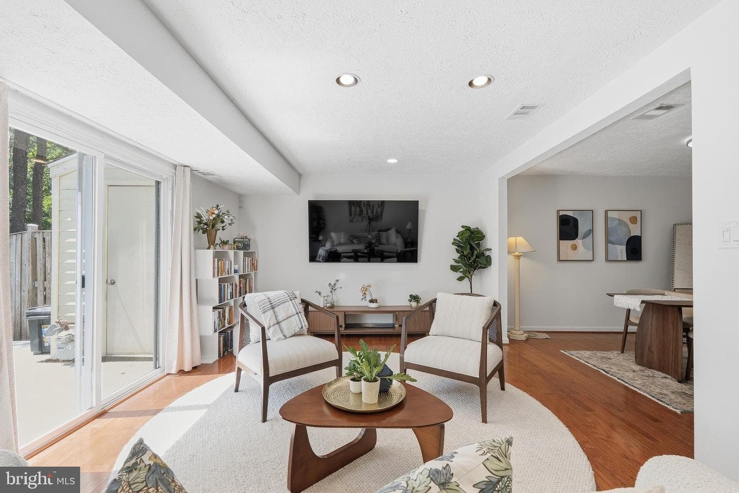 6016 Independence Way photo 10