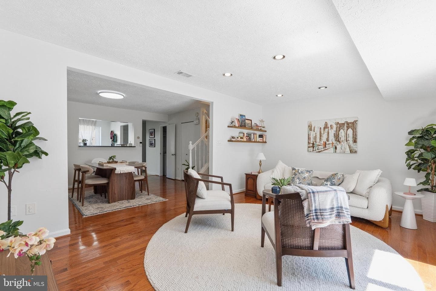 6016 Independence Way photo 9