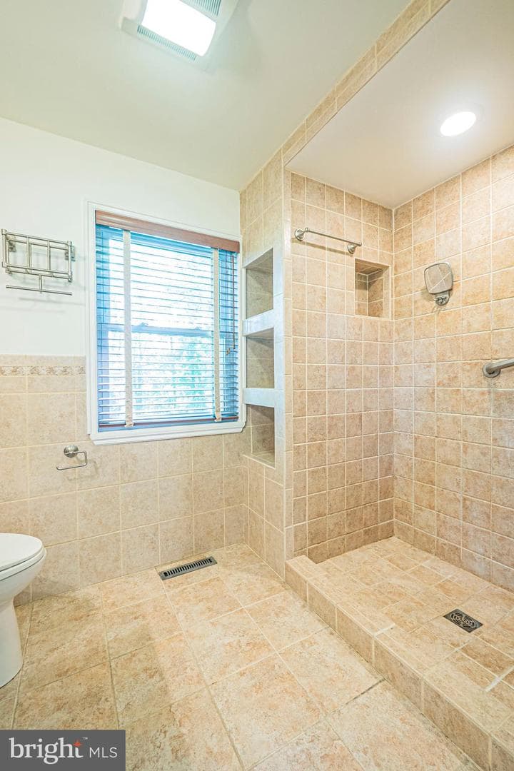 6466 Oakwood Drive photo 25