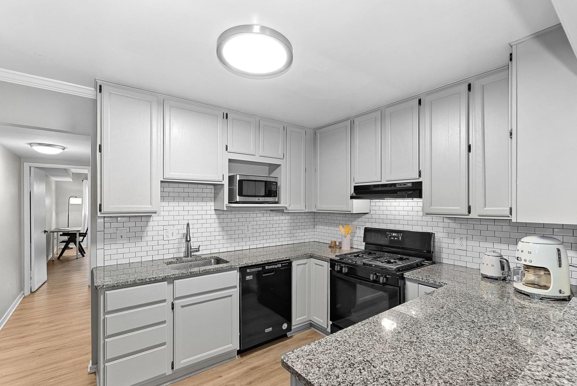 1668 Parkcrest Circle #100 photo 19