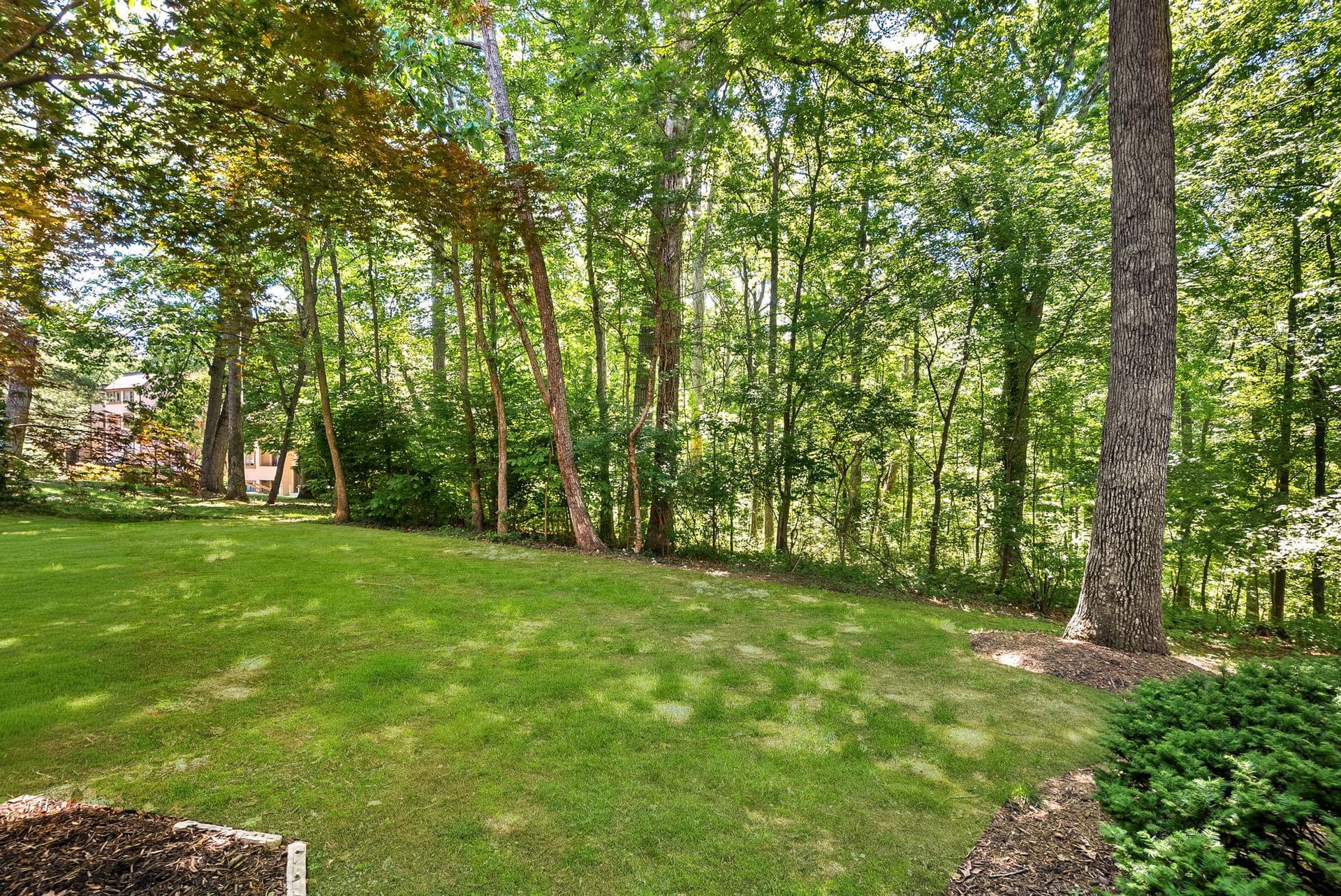 1668 Parkcrest Circle #100 photo 30