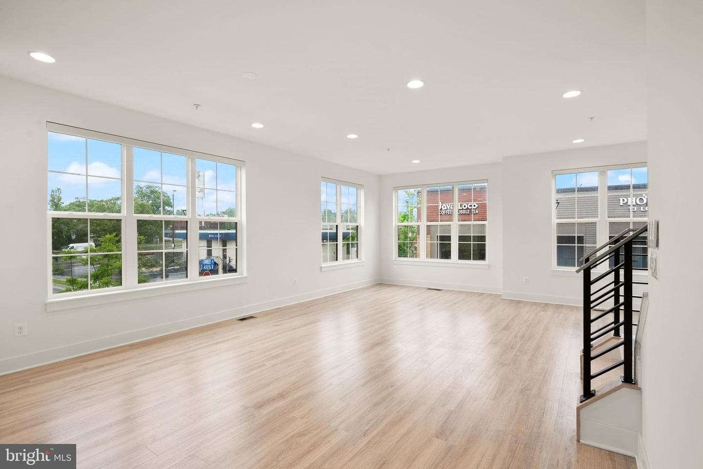 3100 Camber Place photo 10