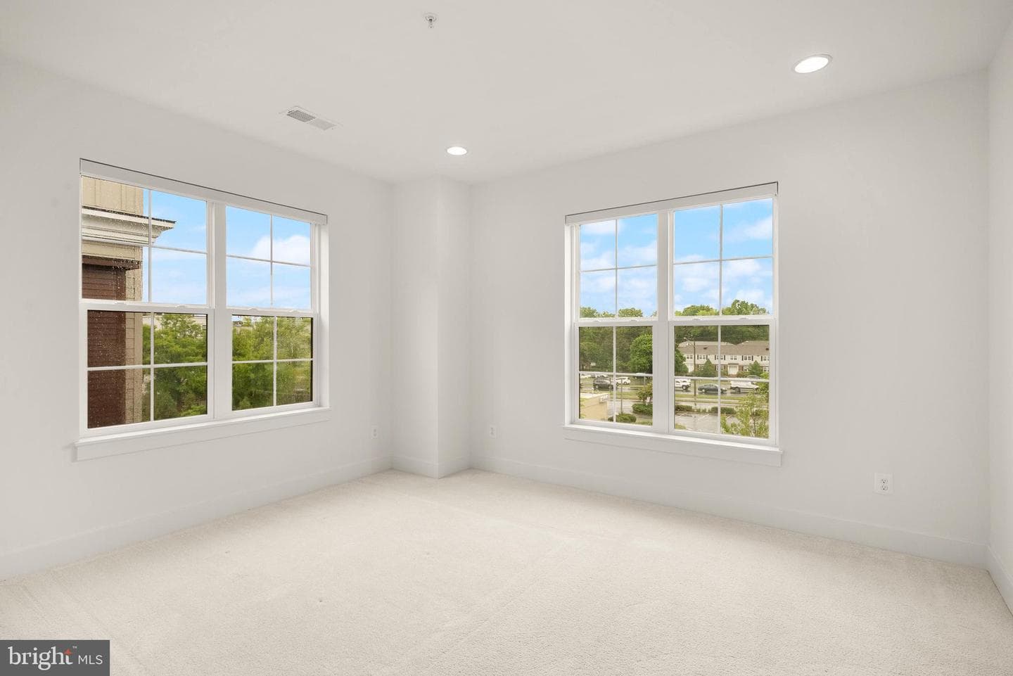 3100 Camber Place photo 29