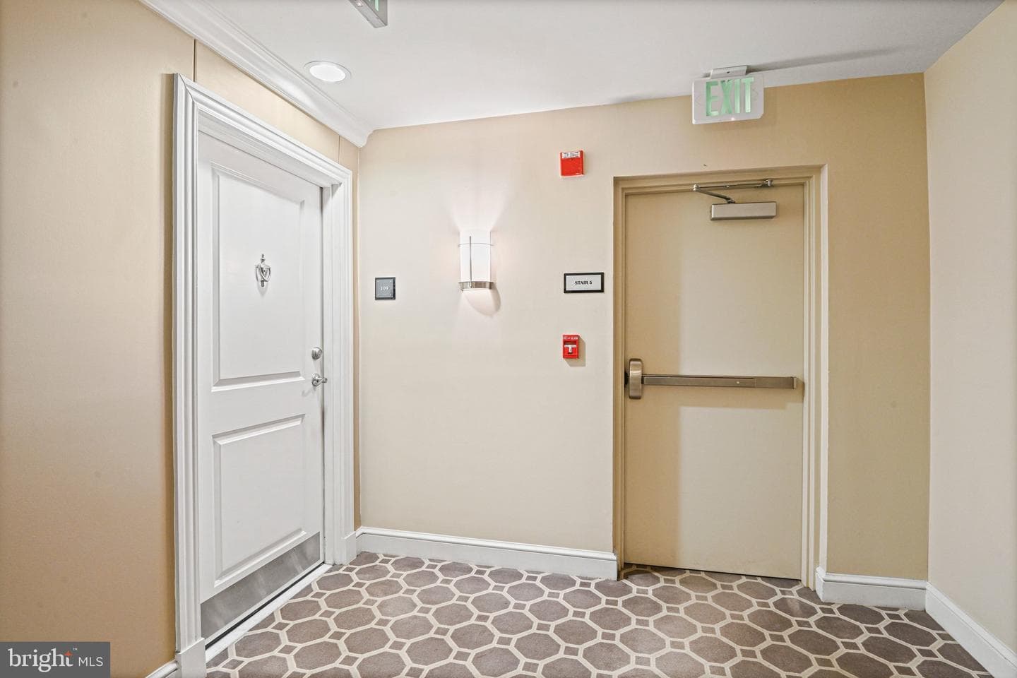 2655 Prosperity Avenue #109 photo 20