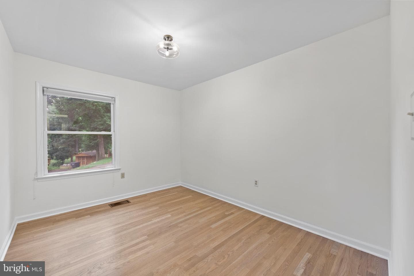 5610 Shade Tree Lane photo 28
