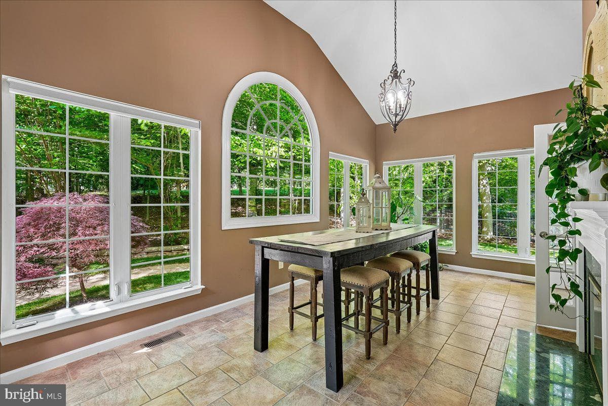 13908 Balmoral Terrace photo 20