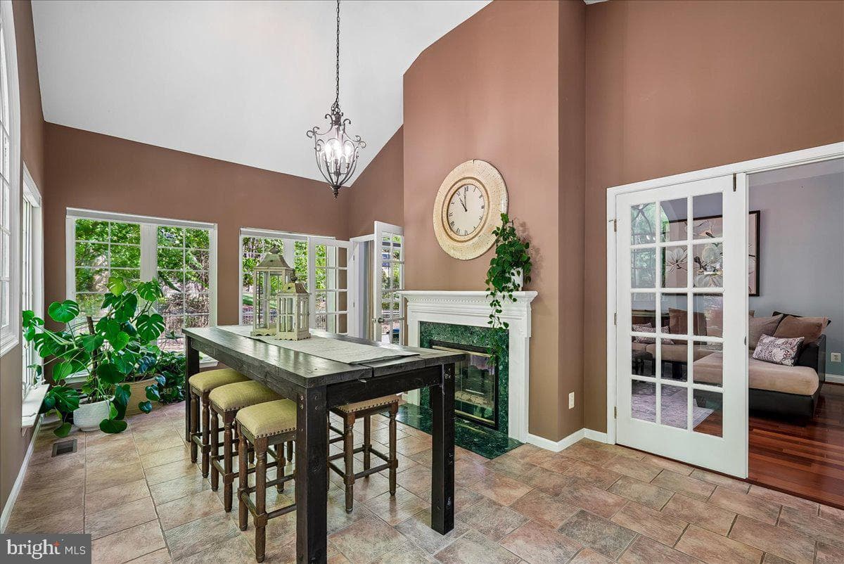 13908 Balmoral Terrace photo 21