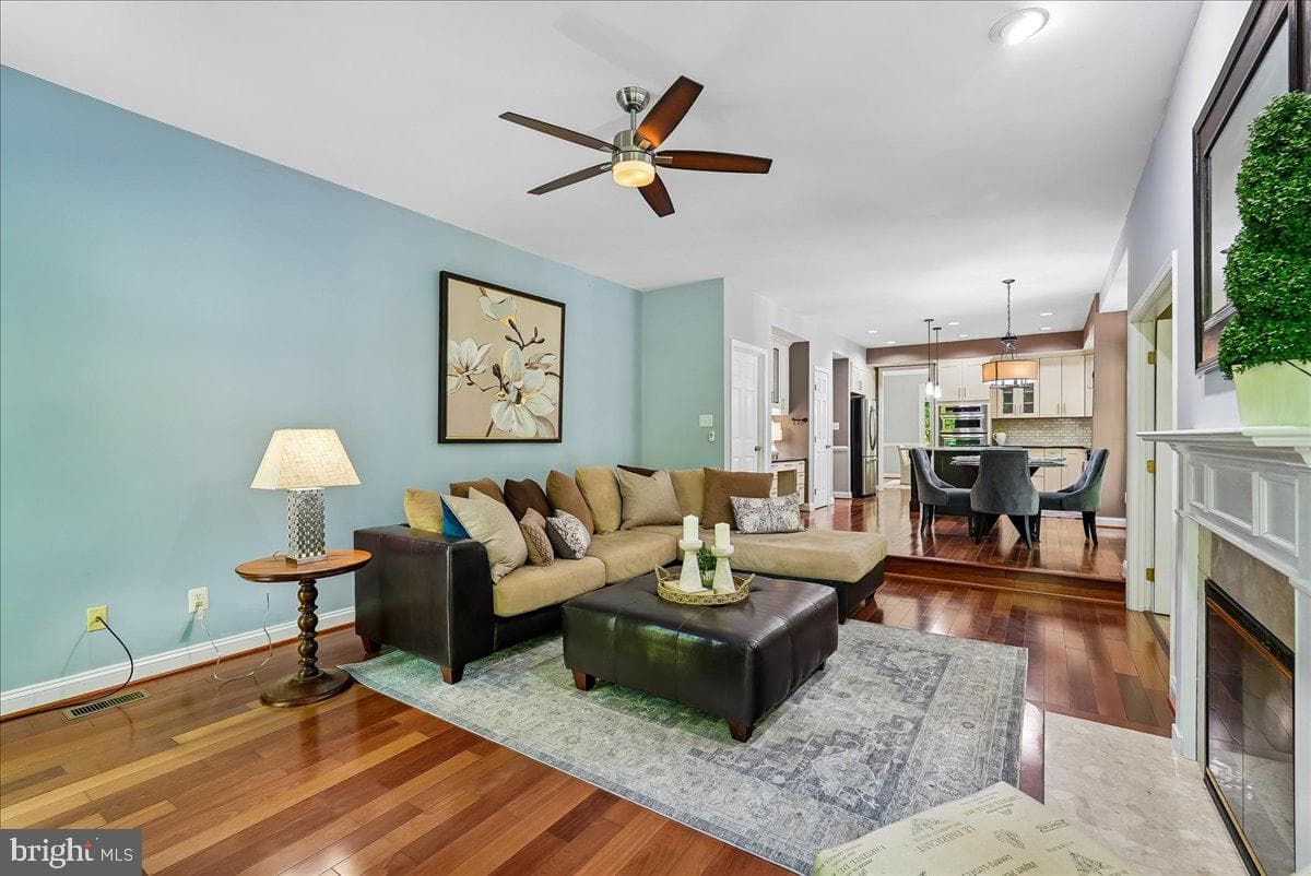 13908 Balmoral Terrace photo 29