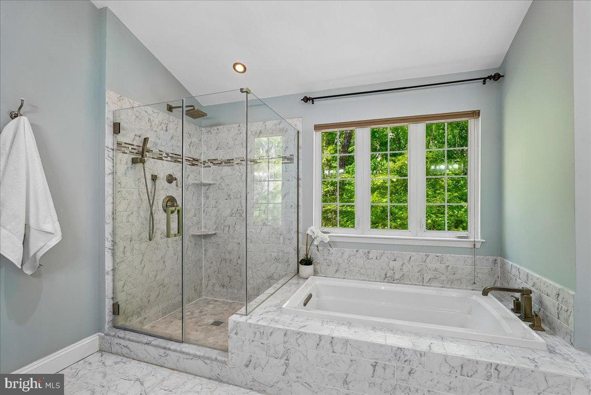 13908 Balmoral Terrace photo 37