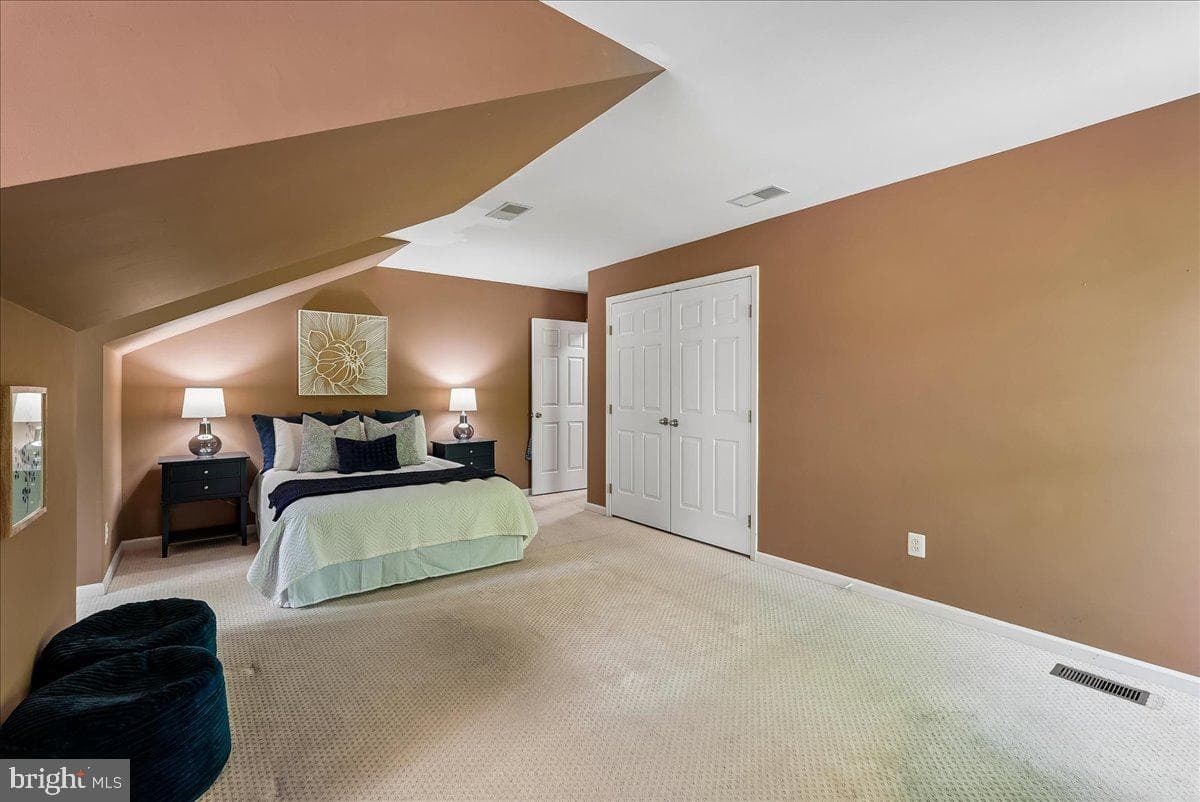 13908 Balmoral Terrace photo 44