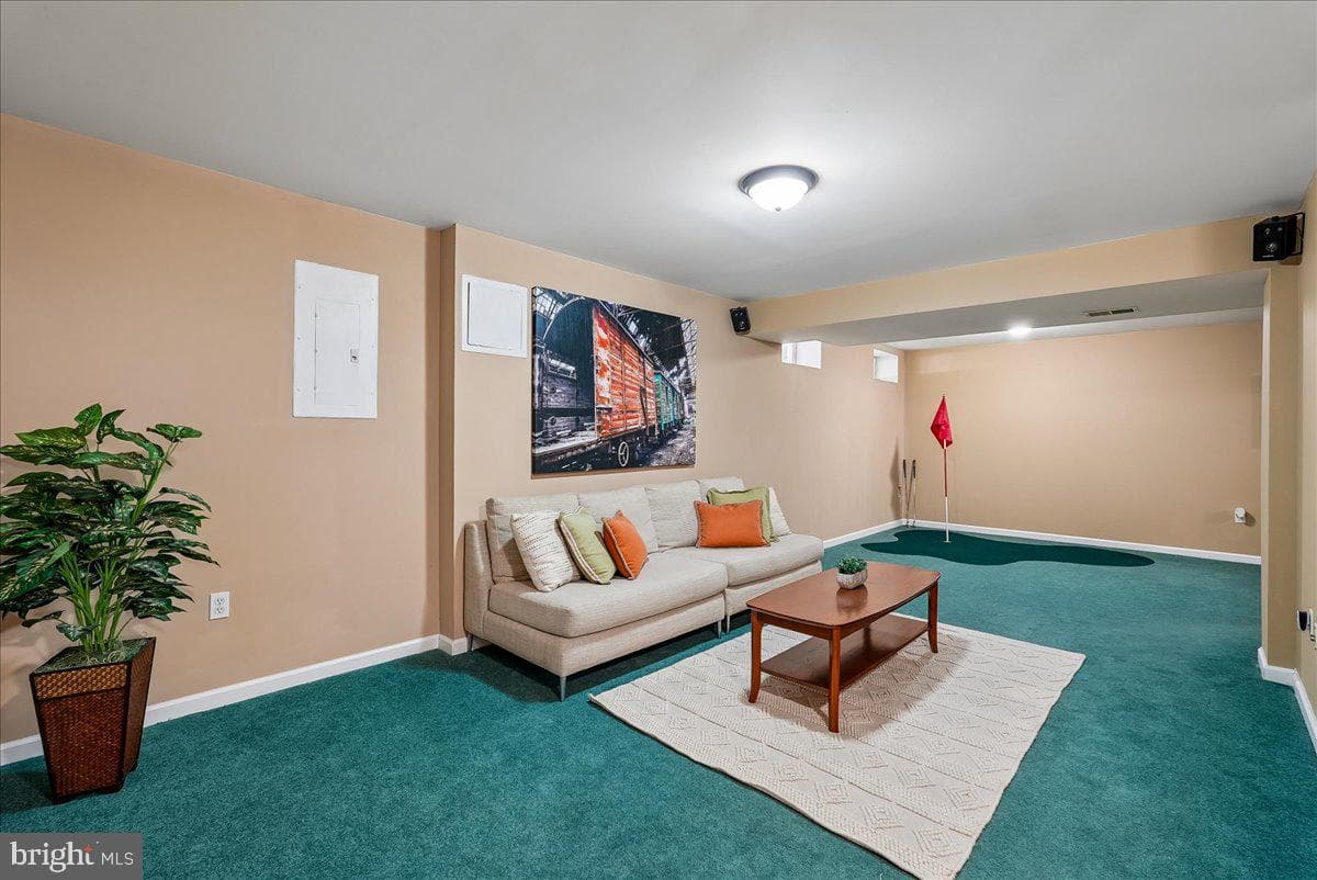 13908 Balmoral Terrace photo 52