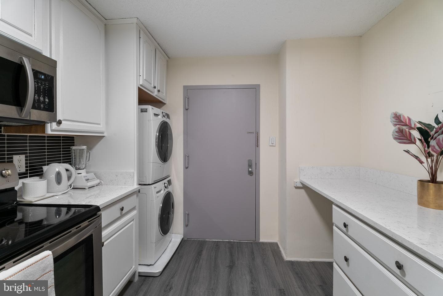 1800 Old Meadow Road #903 photo 16