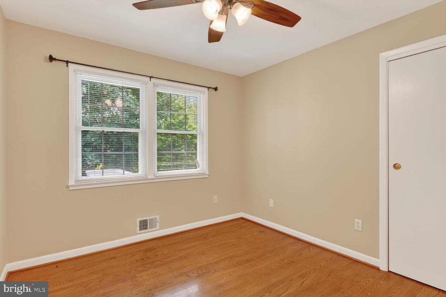 6505 Orland Street photo 32