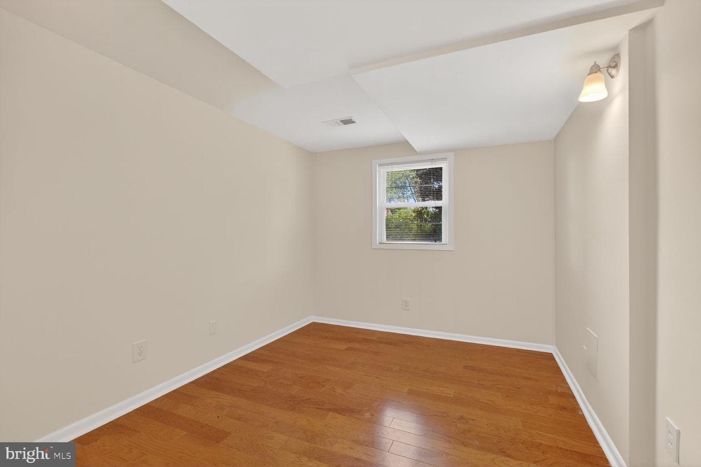 6505 Orland Street photo 36