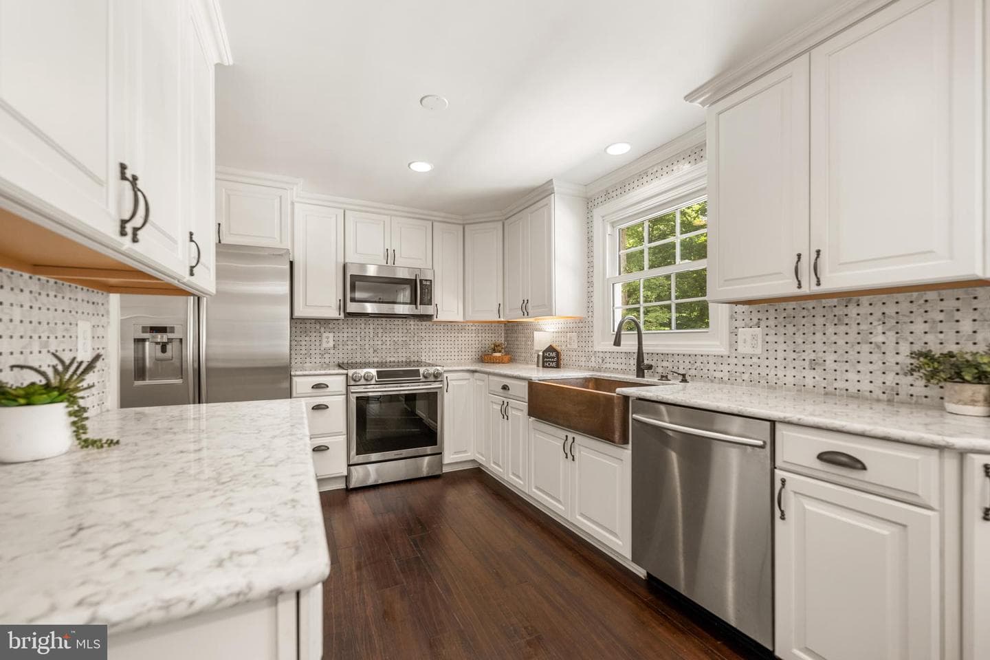8044 Winding Way Court photo 4