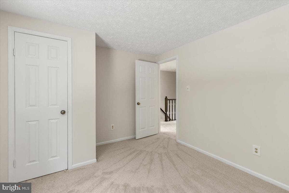 7805 Roundabout Way photo 35